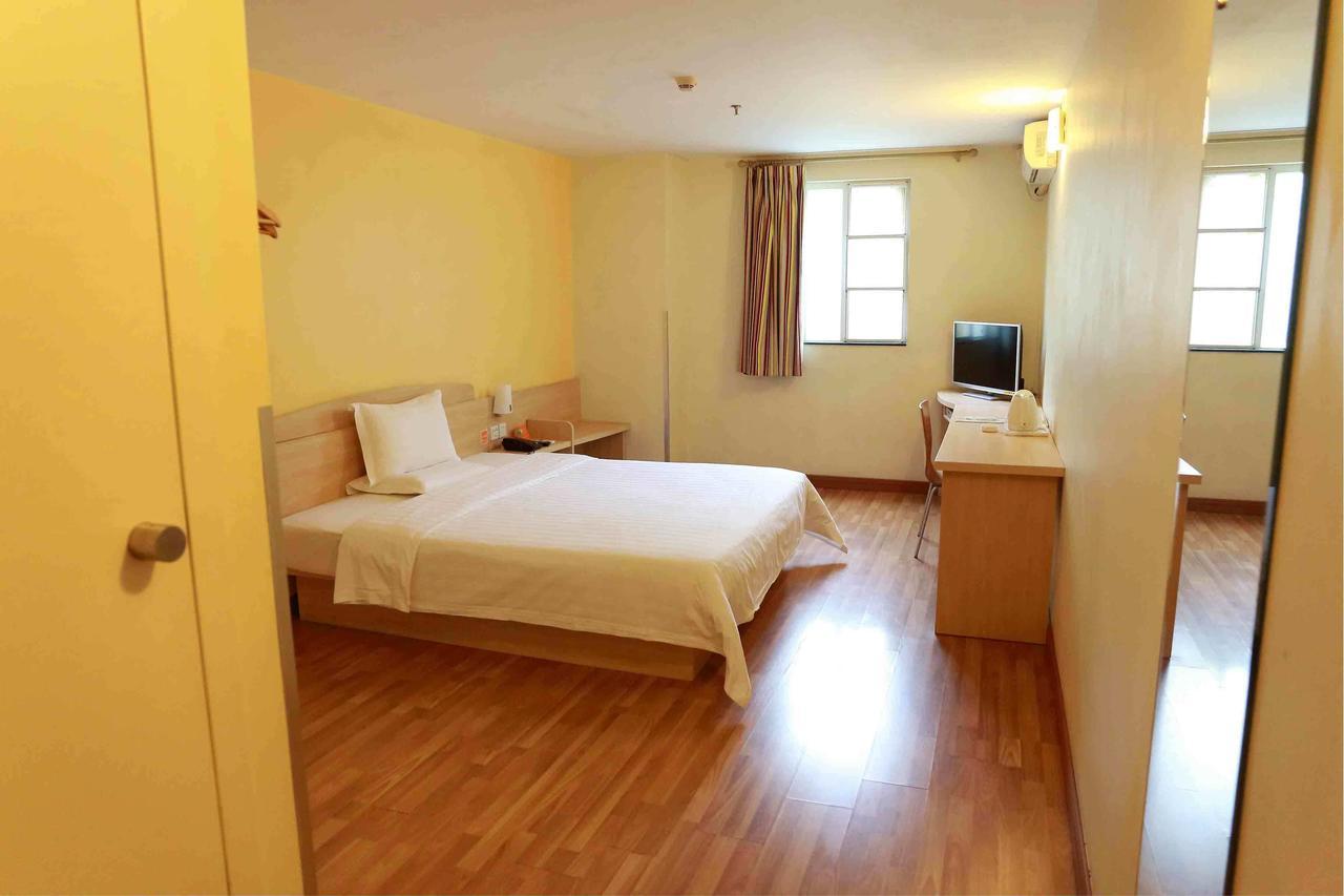 7Days Inn Huaihua Mayang Binhe Road Exterior foto
