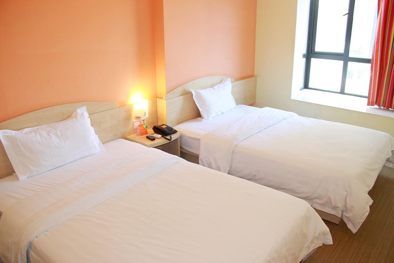 7Days Inn Huaihua Mayang Binhe Road Exterior foto