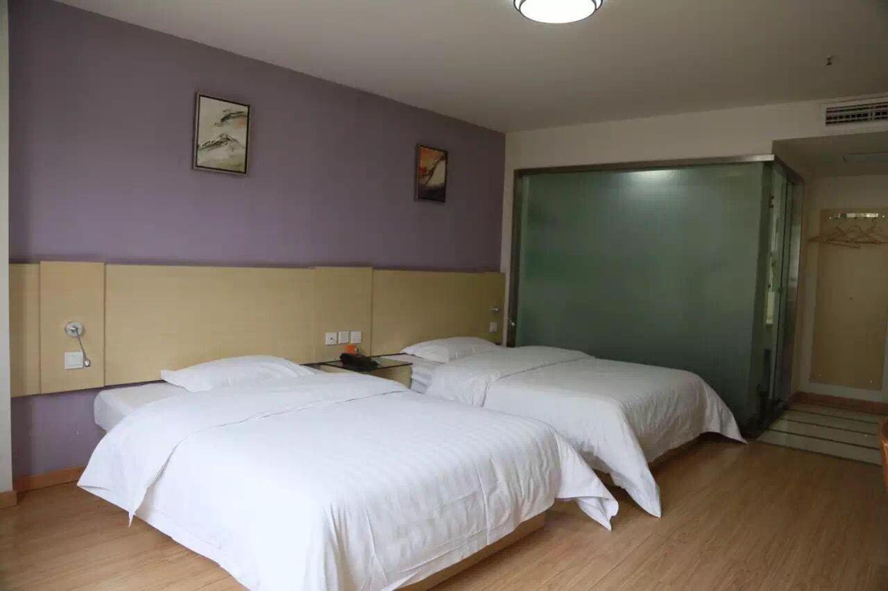 7Days Inn Huaihua Mayang Binhe Road Exterior foto